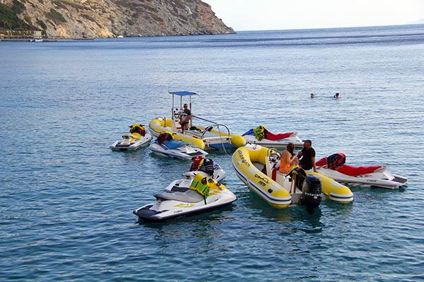 jet ski de închiriat în Ammoudara Heraklion CRETA Grecia